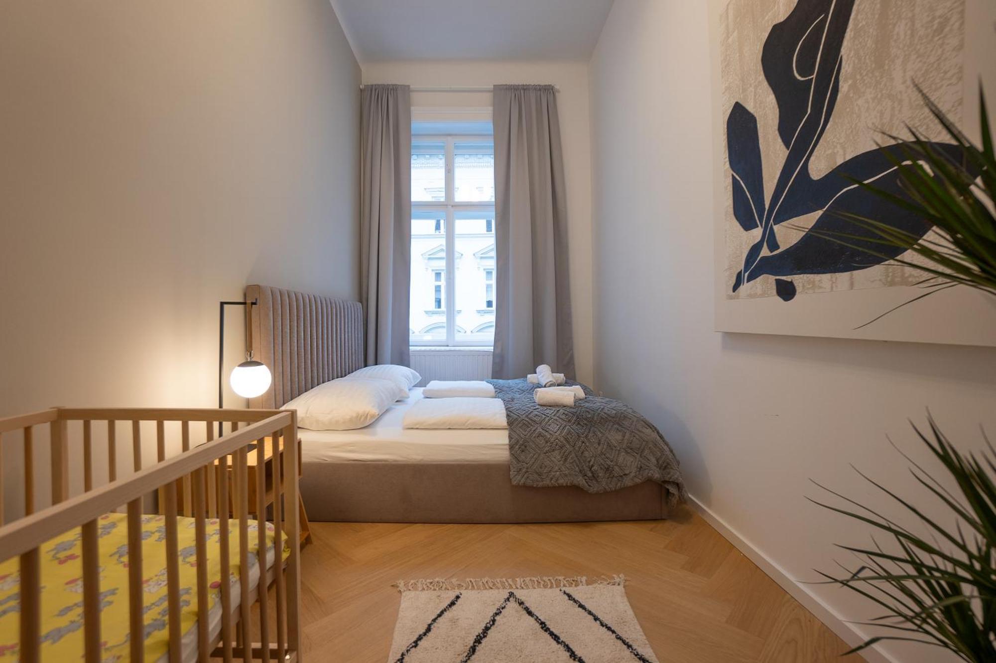 Spacious 110М2 Flat In The City Center Vienne Extérieur photo